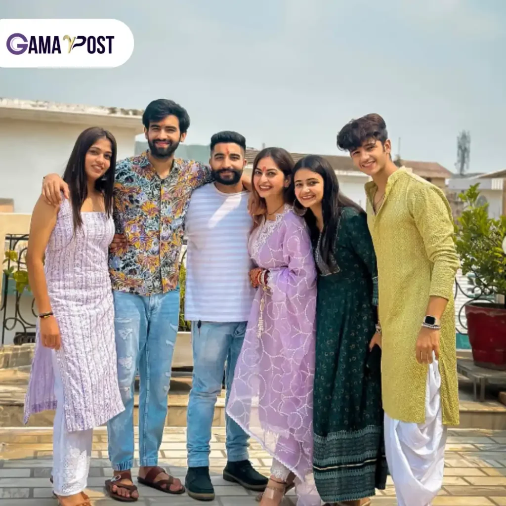 Tarun Kinra Parents & Siblings